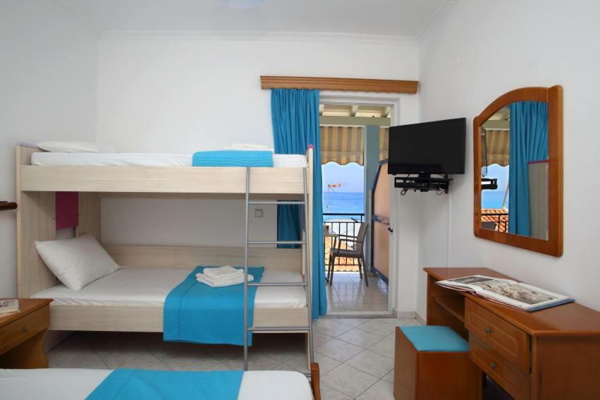 Theocharis Bros - Studios Apartments Agios Nikitas Exterior photo